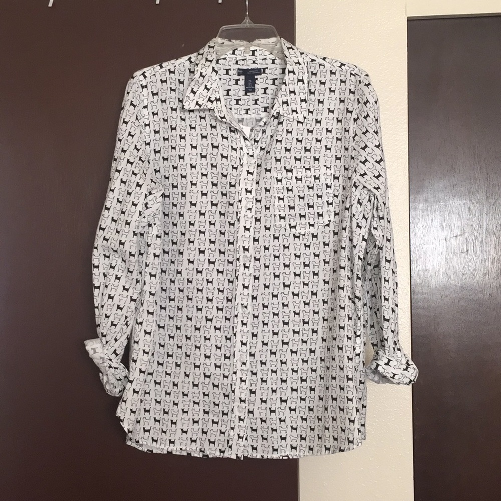 😸 Cat print shirt